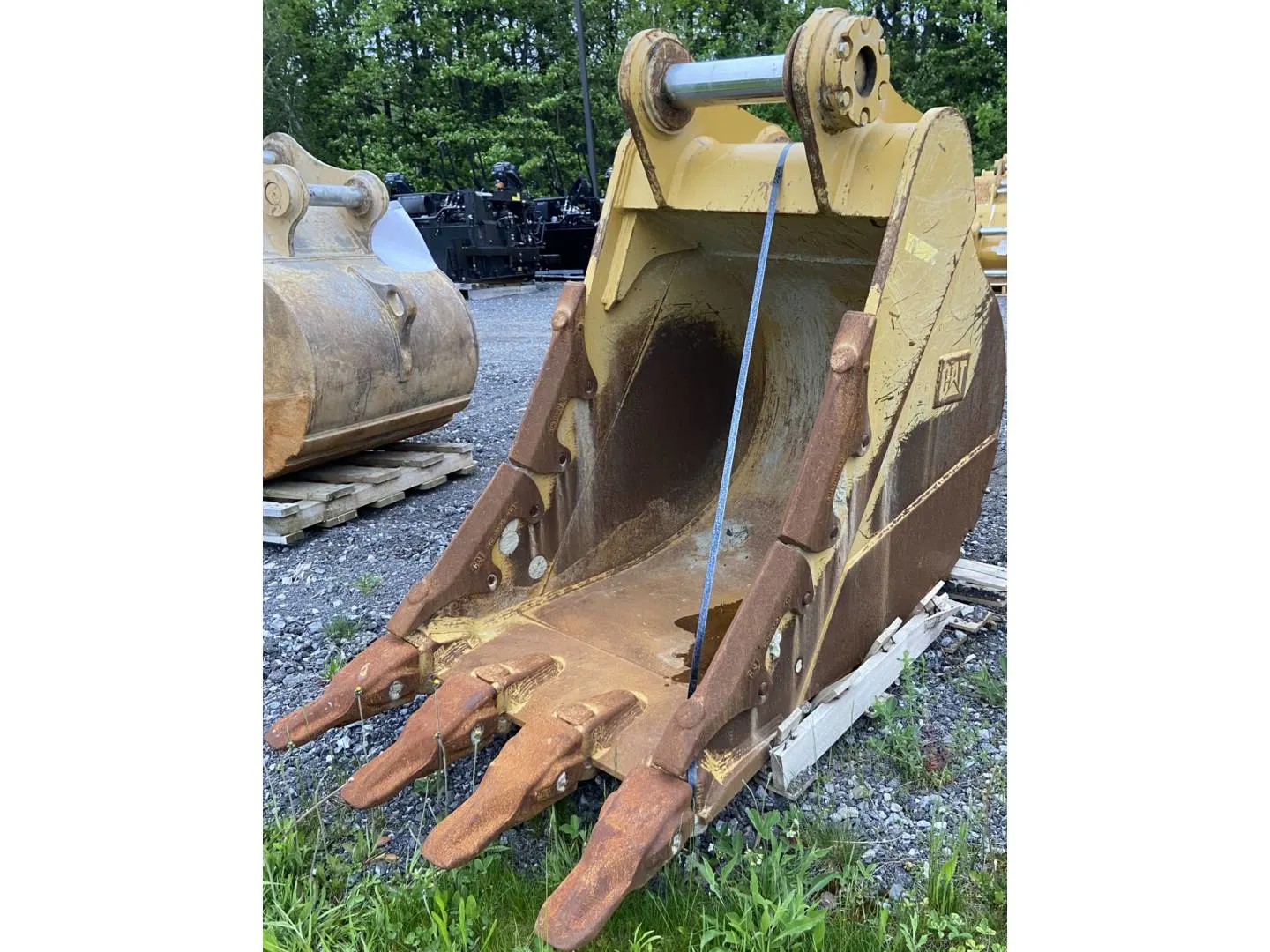 2023 Caterpillar CB LINKAGE 36" SEVERE DUTY BUCKET