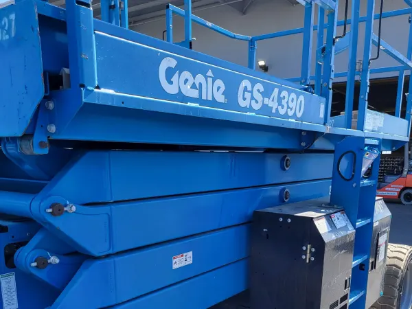 2017 Genie GS-4390 RT Rough Terrain