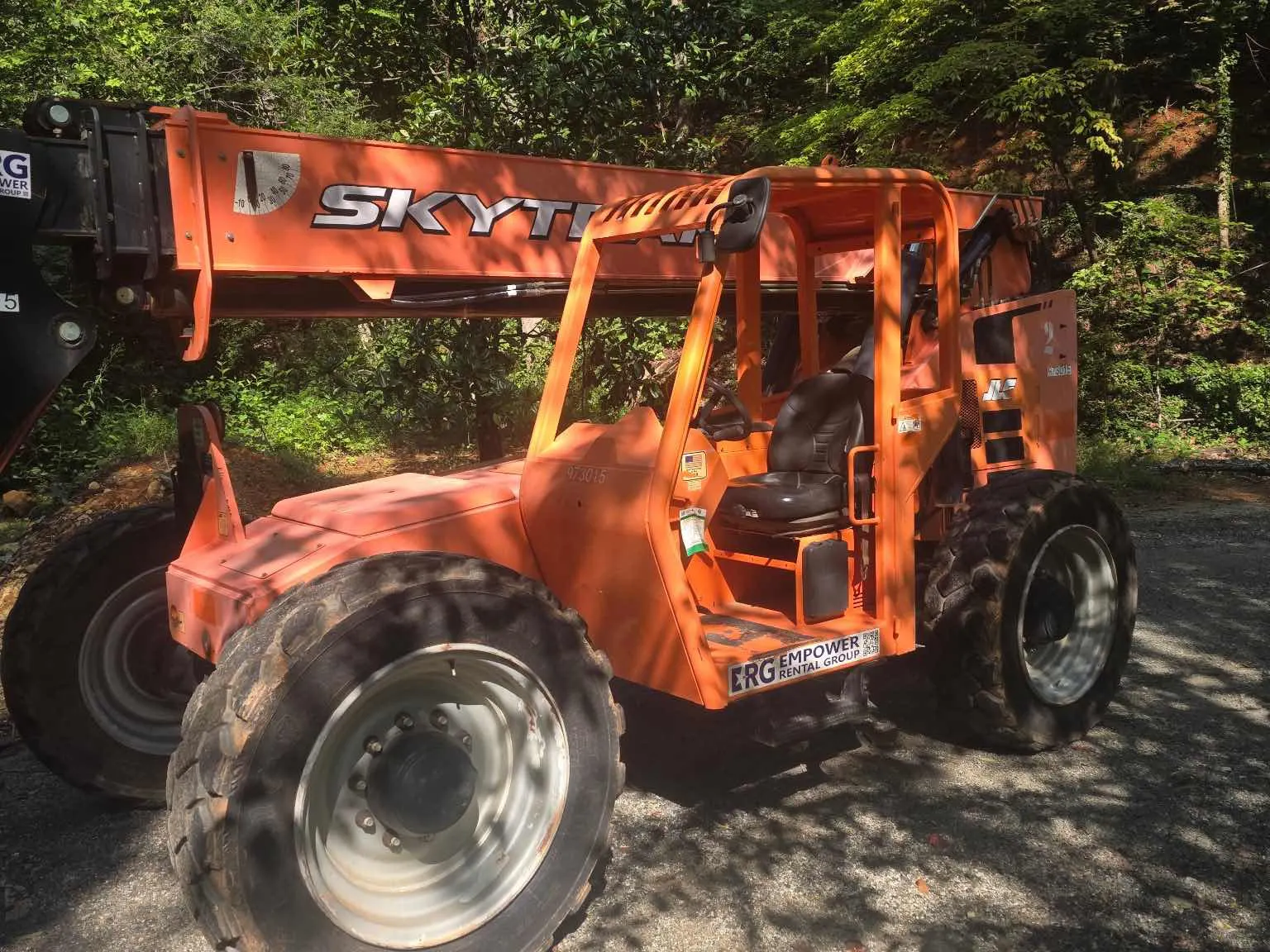 2015 SkyTrak 8042