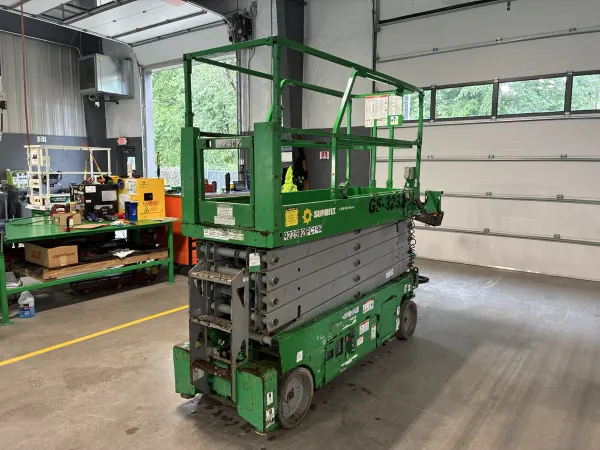 2016 Genie GS-3232