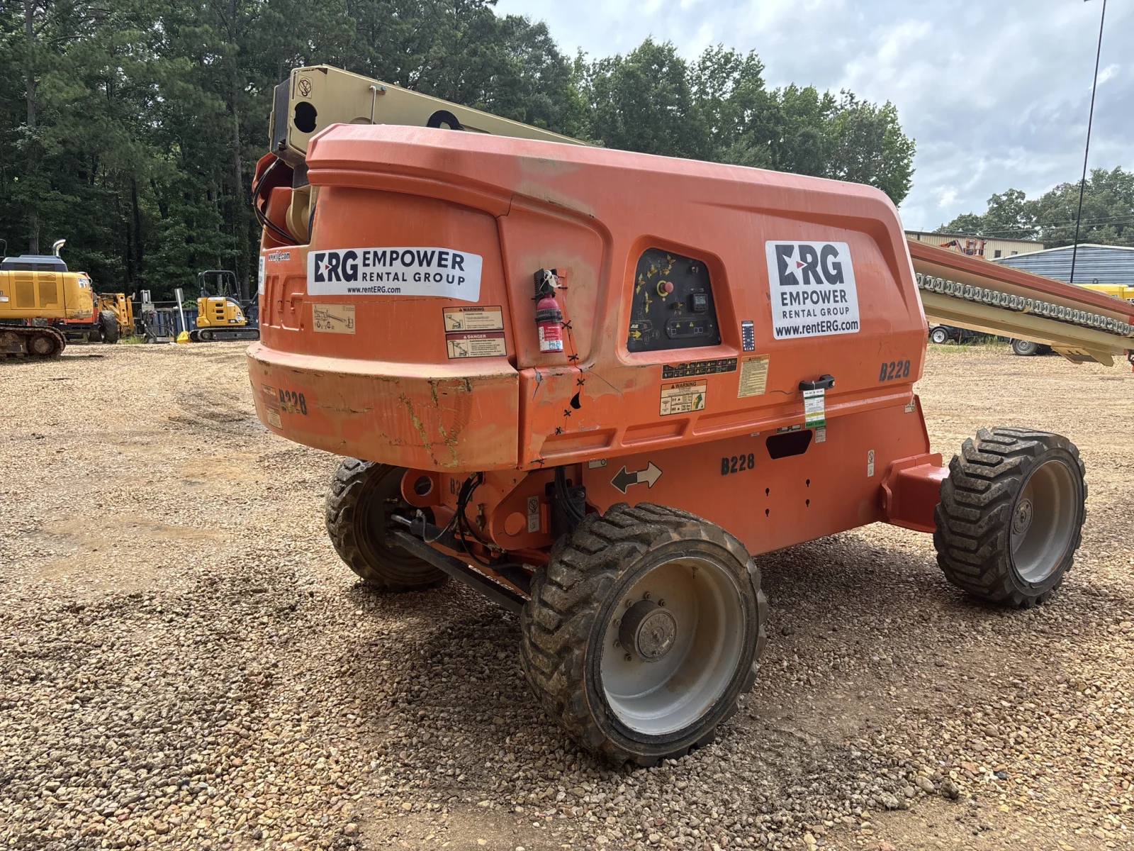 2019 JLG 660SJ
