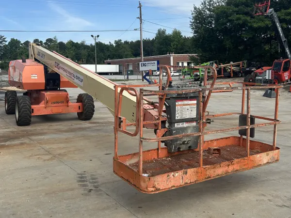 2015 JLG 800S