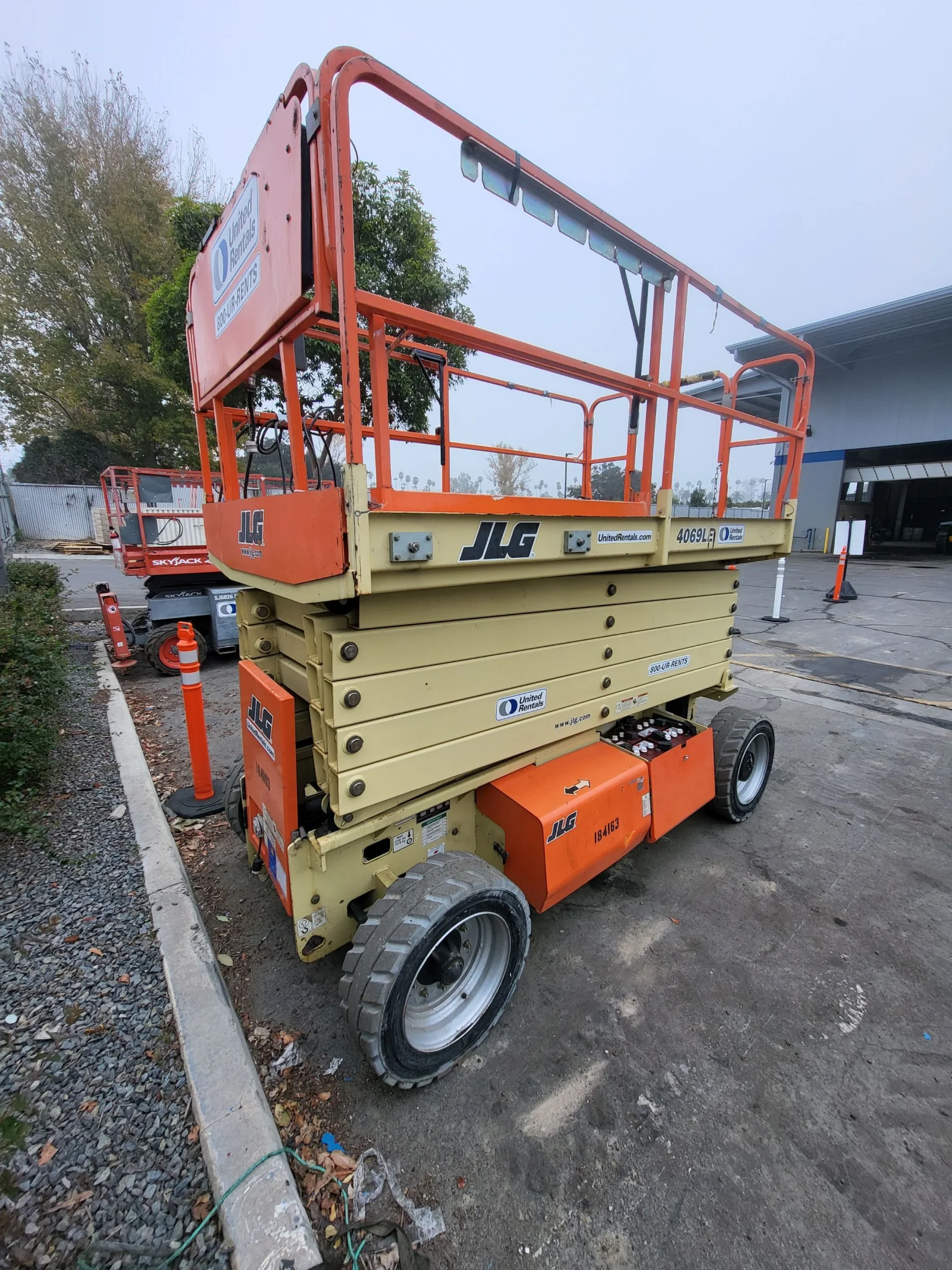 2017 JLG 4069LE