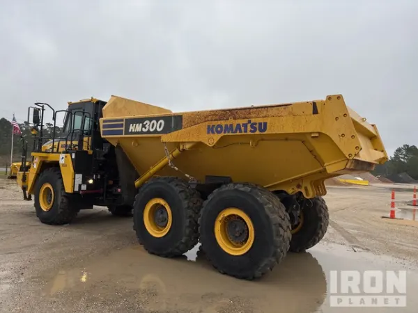 2022 Komatsu HM300-5