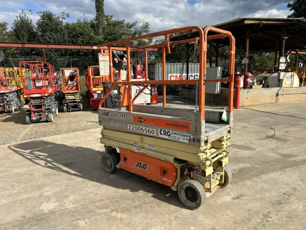 2017 JLG 1930ES