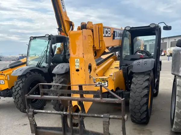 2019 JCB 507-42