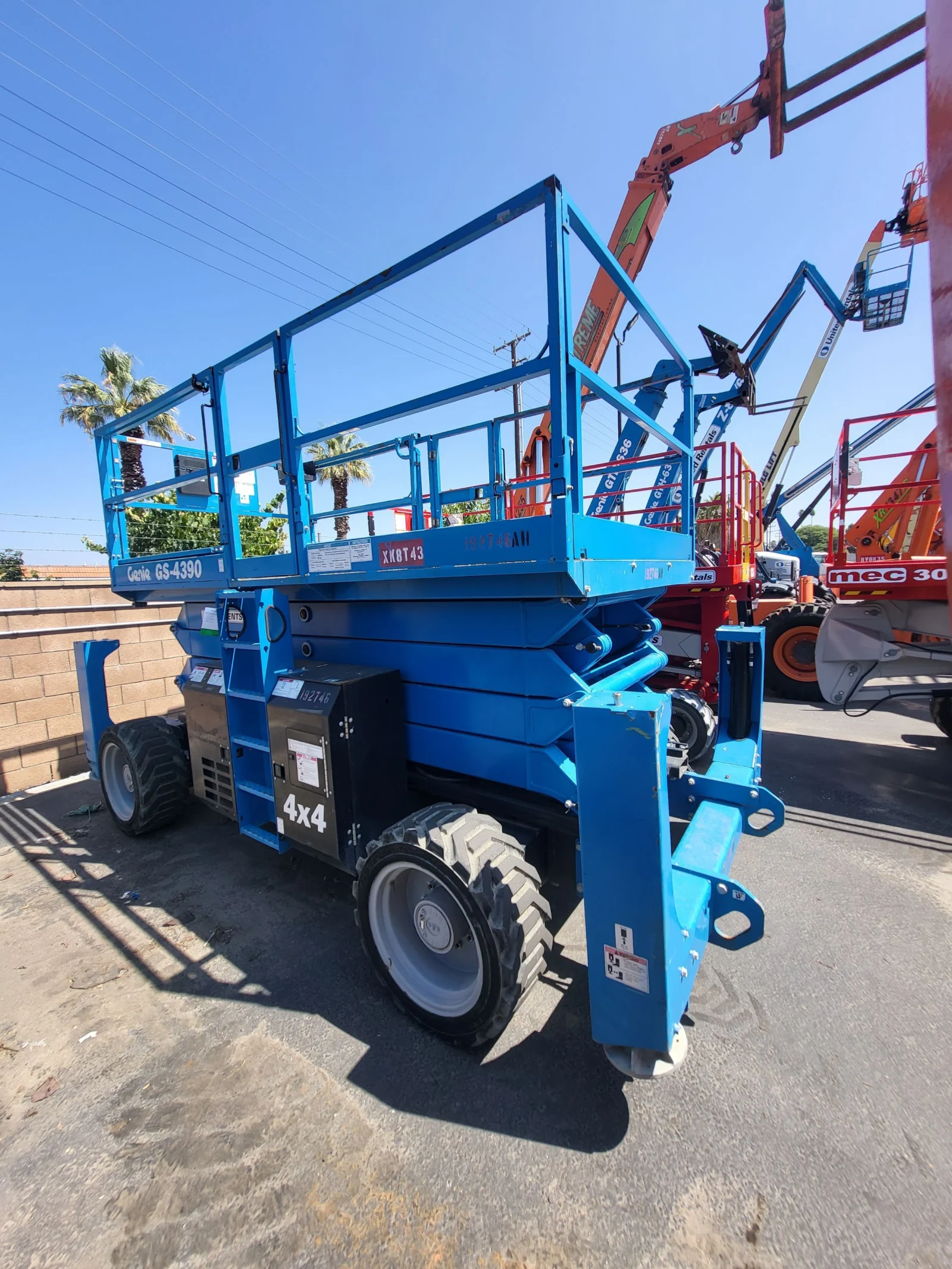 2017 Genie GS-4390-RT-Rough-Terrain