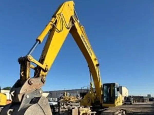 2022 Komatsu PC390 LC-11