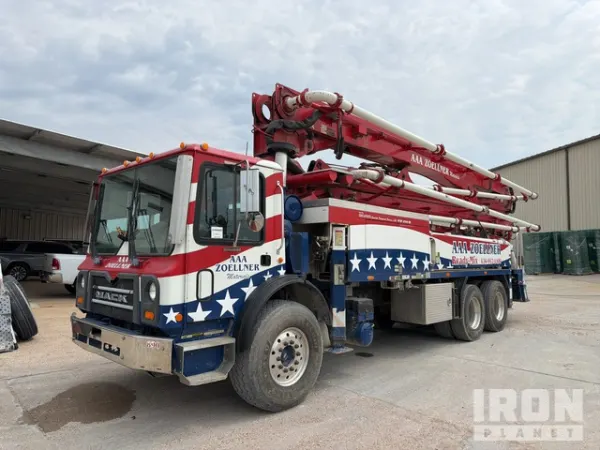 2009 Mack MRU613