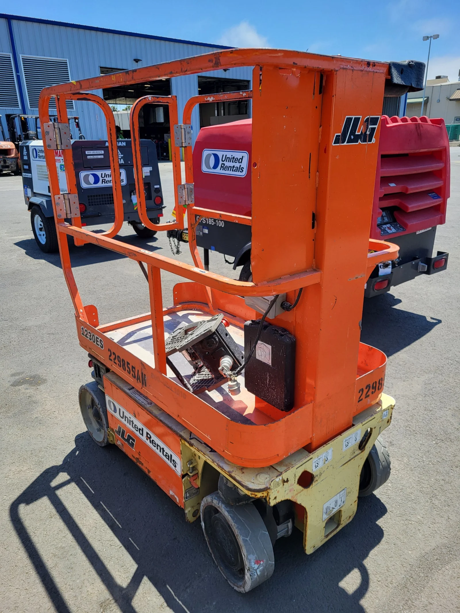 2019 JLG 1230ES Self-Propelled One-Person