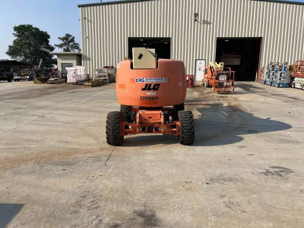 2011 JLG 450AJ