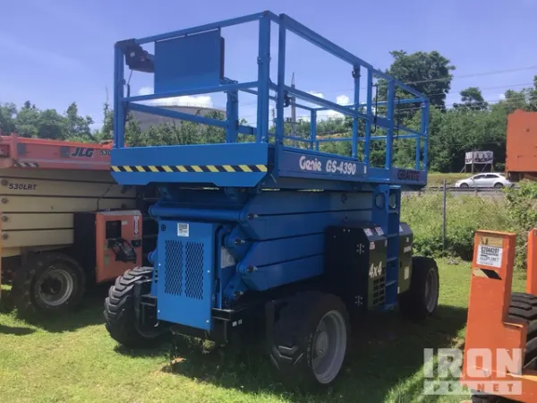 2025 Genie GS4390