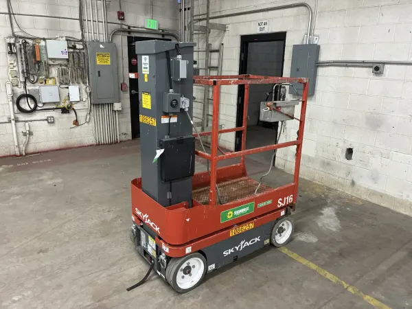 2017 Skyjack SJ16