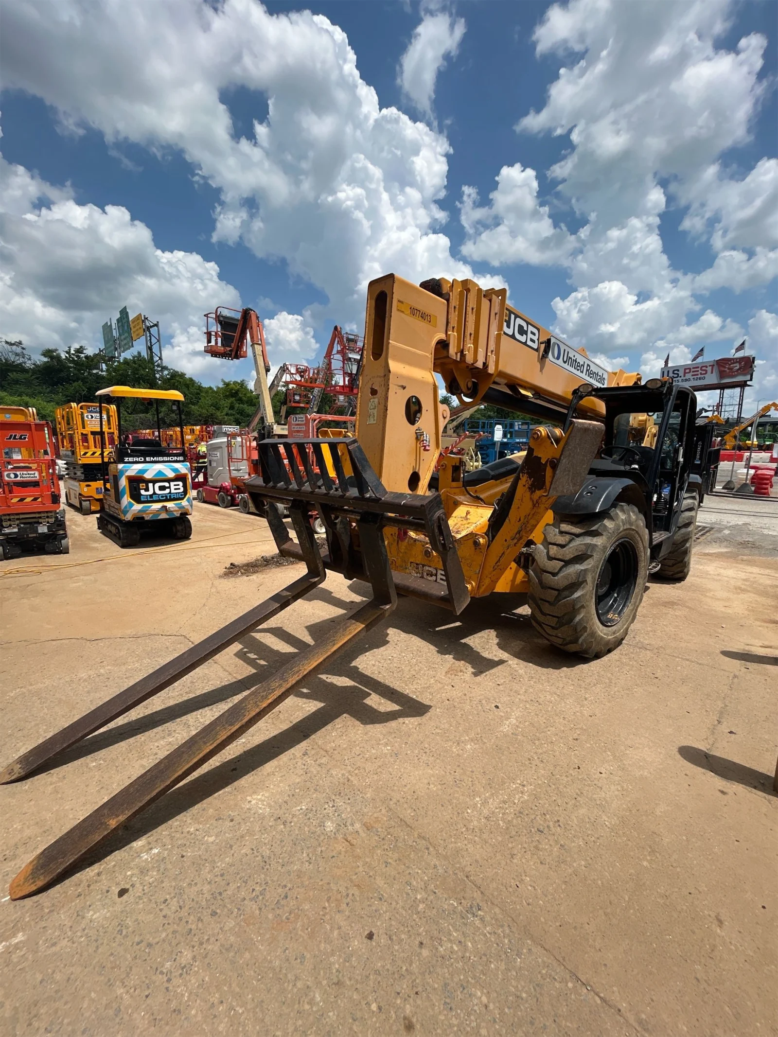 2018 JCB 510-56