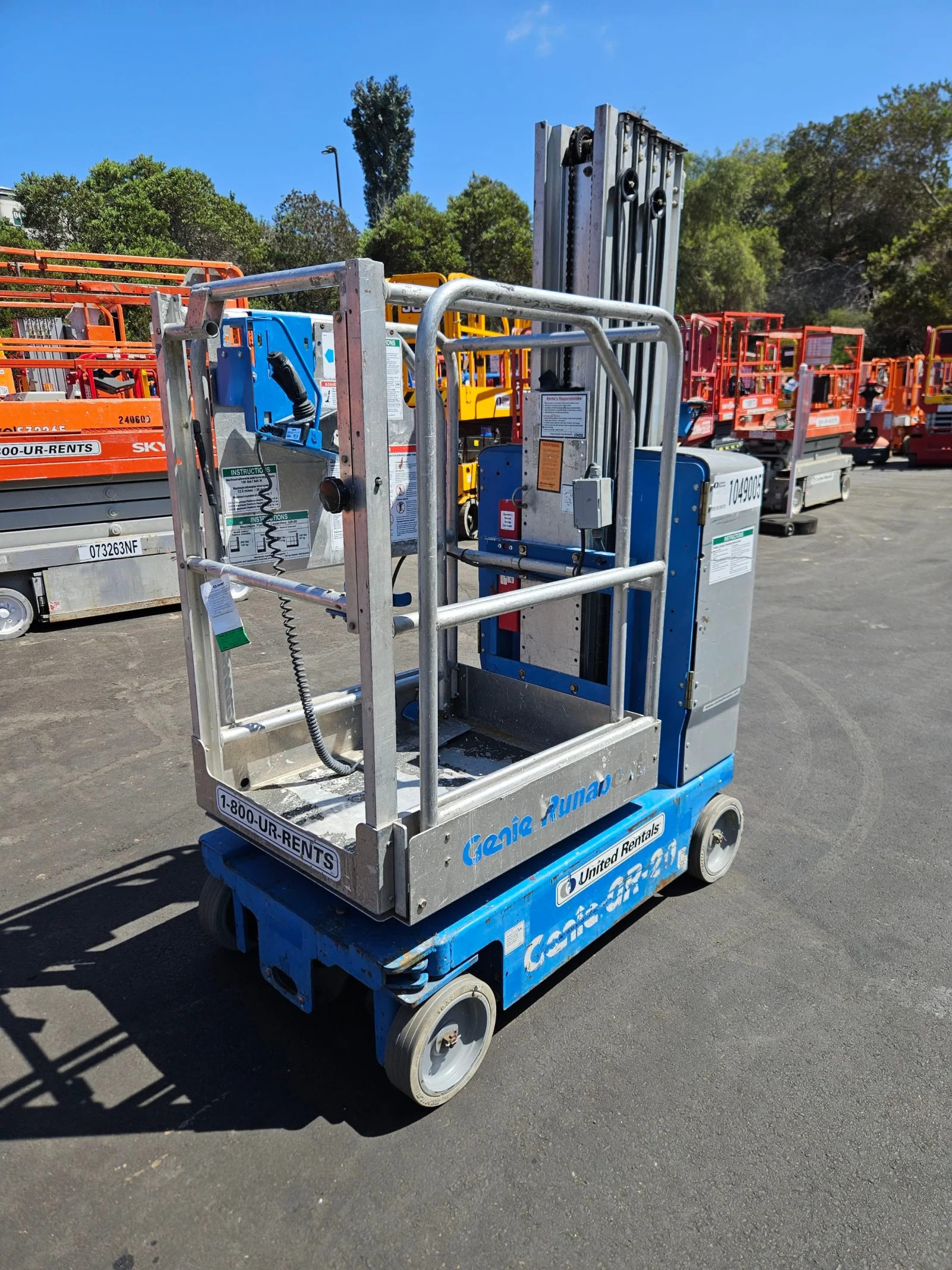 2016 Genie GR-20 Self-Propelled One-Person