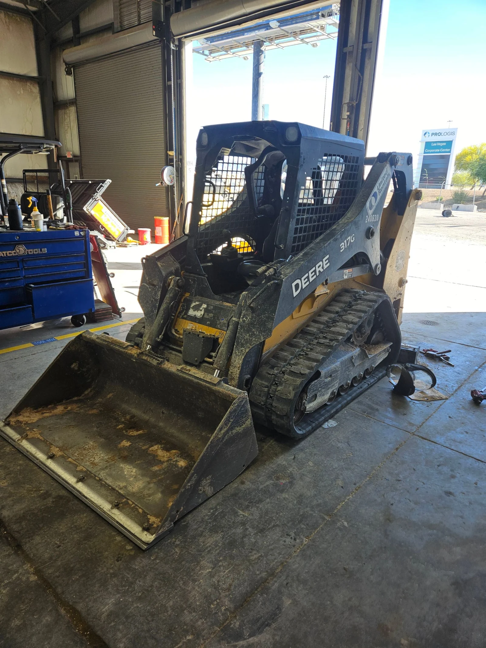 2019 John Deere 317G