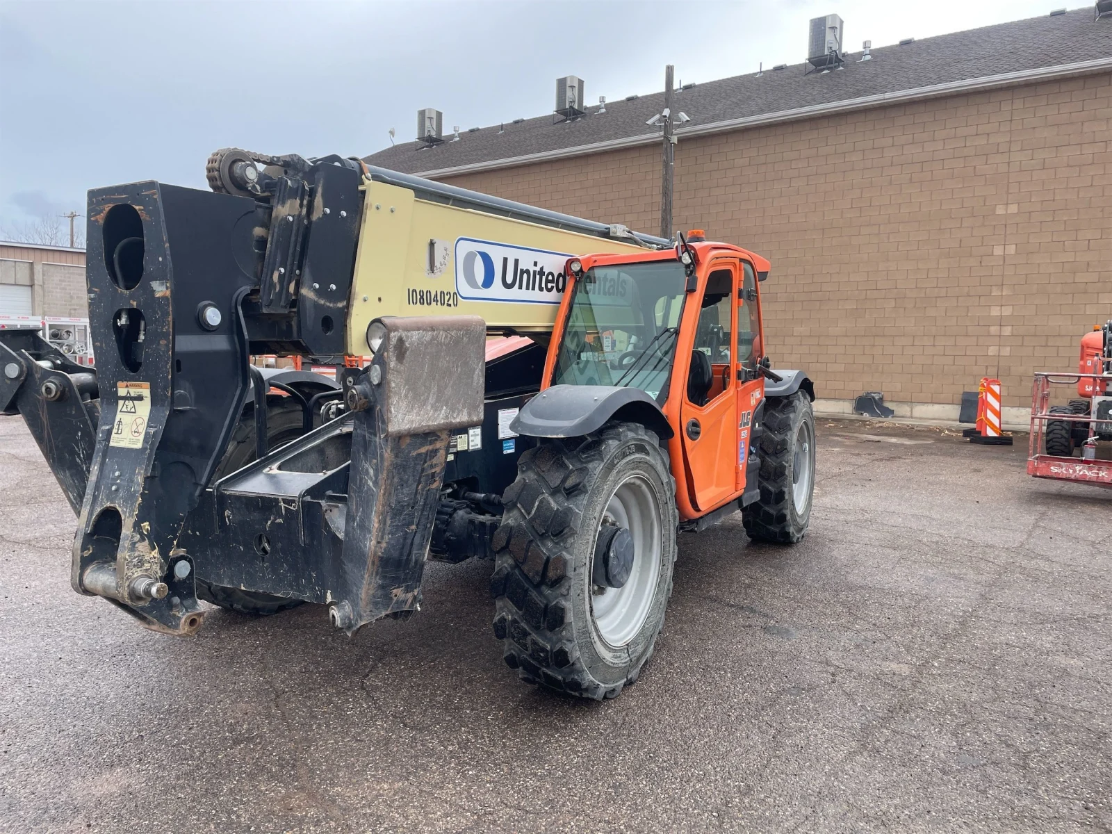 2018 JLG 1255
