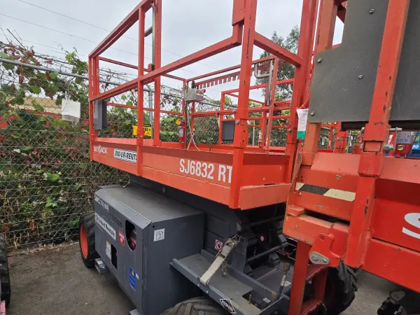 2019 Skyjack SJ6832RT Rough Terrain
