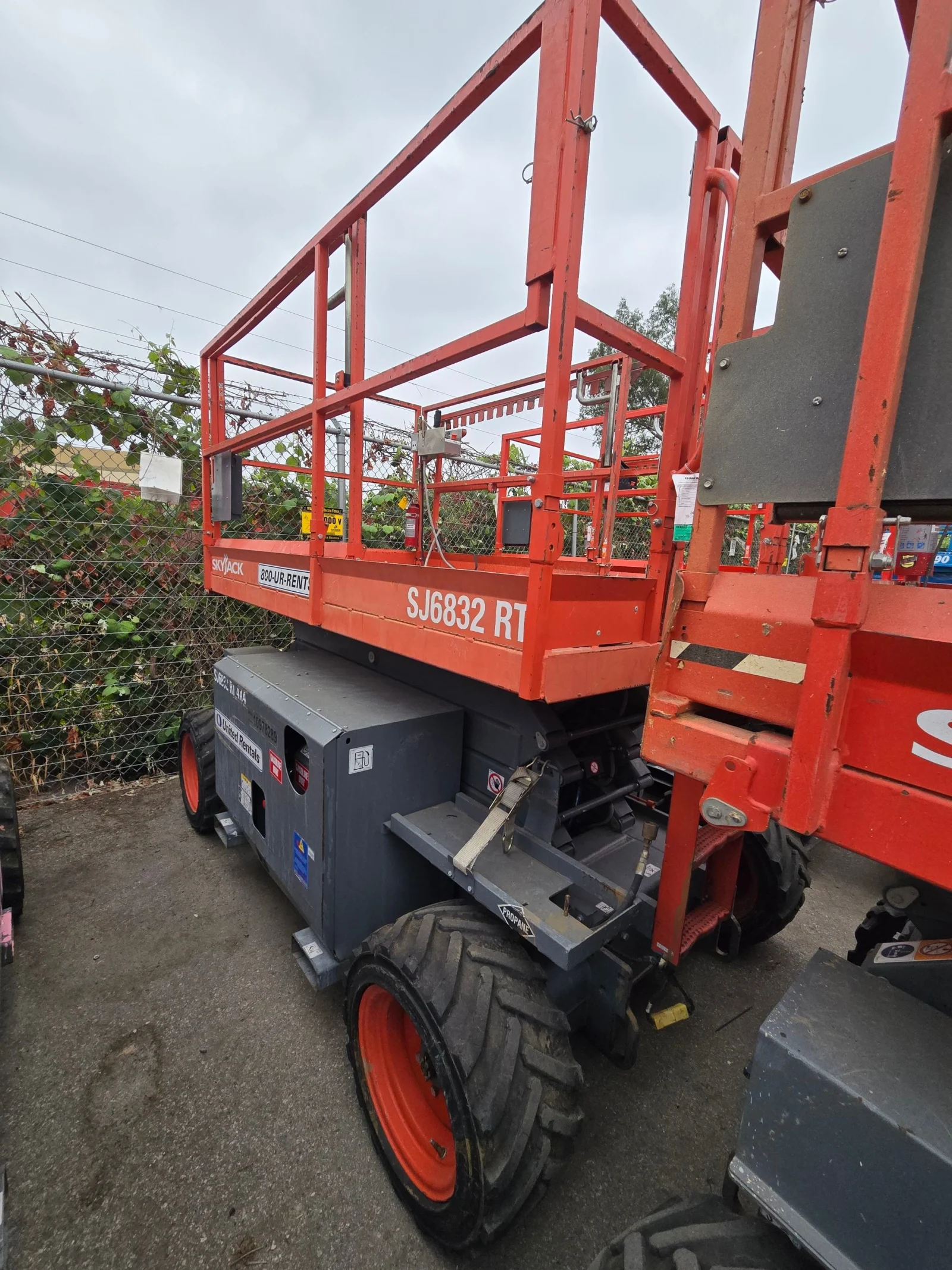 2019 Skyjack SJ6832RT Rough Terrain