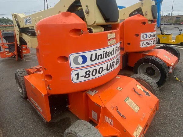 2016 JLG E400AJPN Articulating