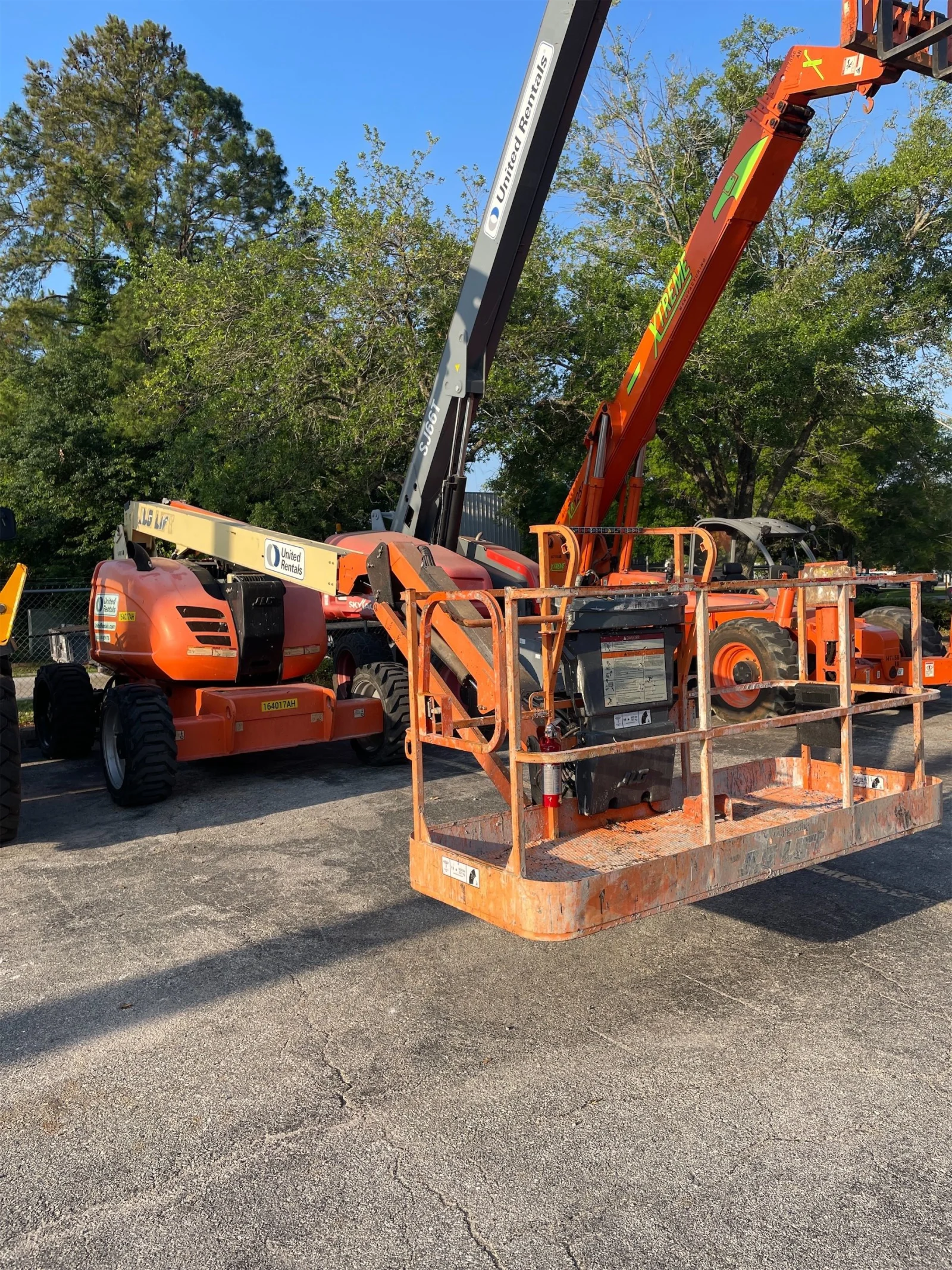 2016 JLG 600AJ Articulating