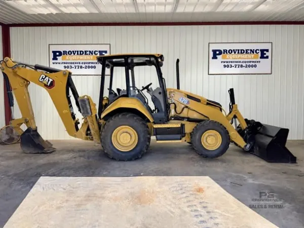 2024 Caterpillar 420