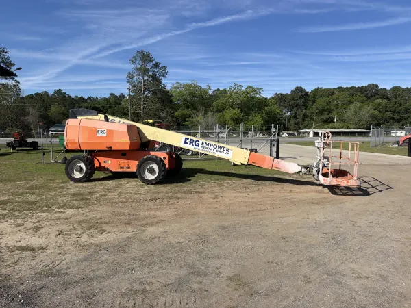 2015 JLG 600S
