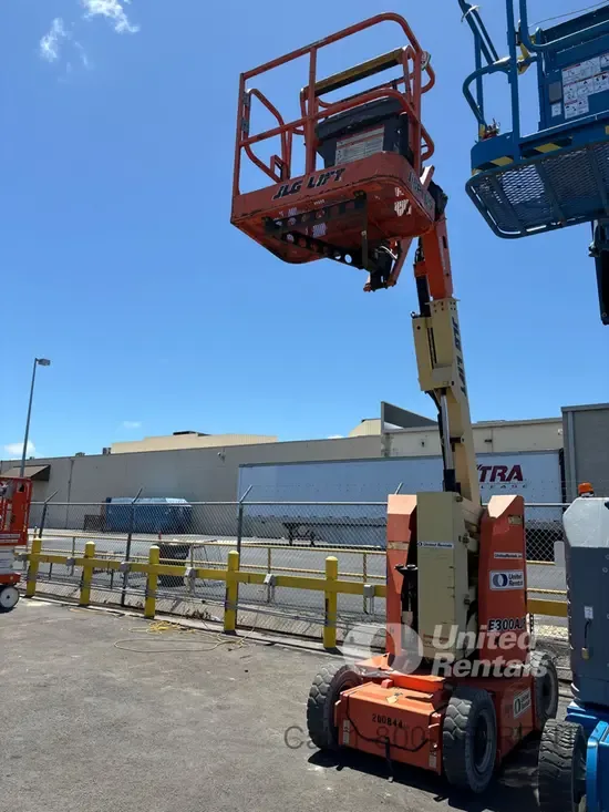 2018 JLG E300AJP Articulating