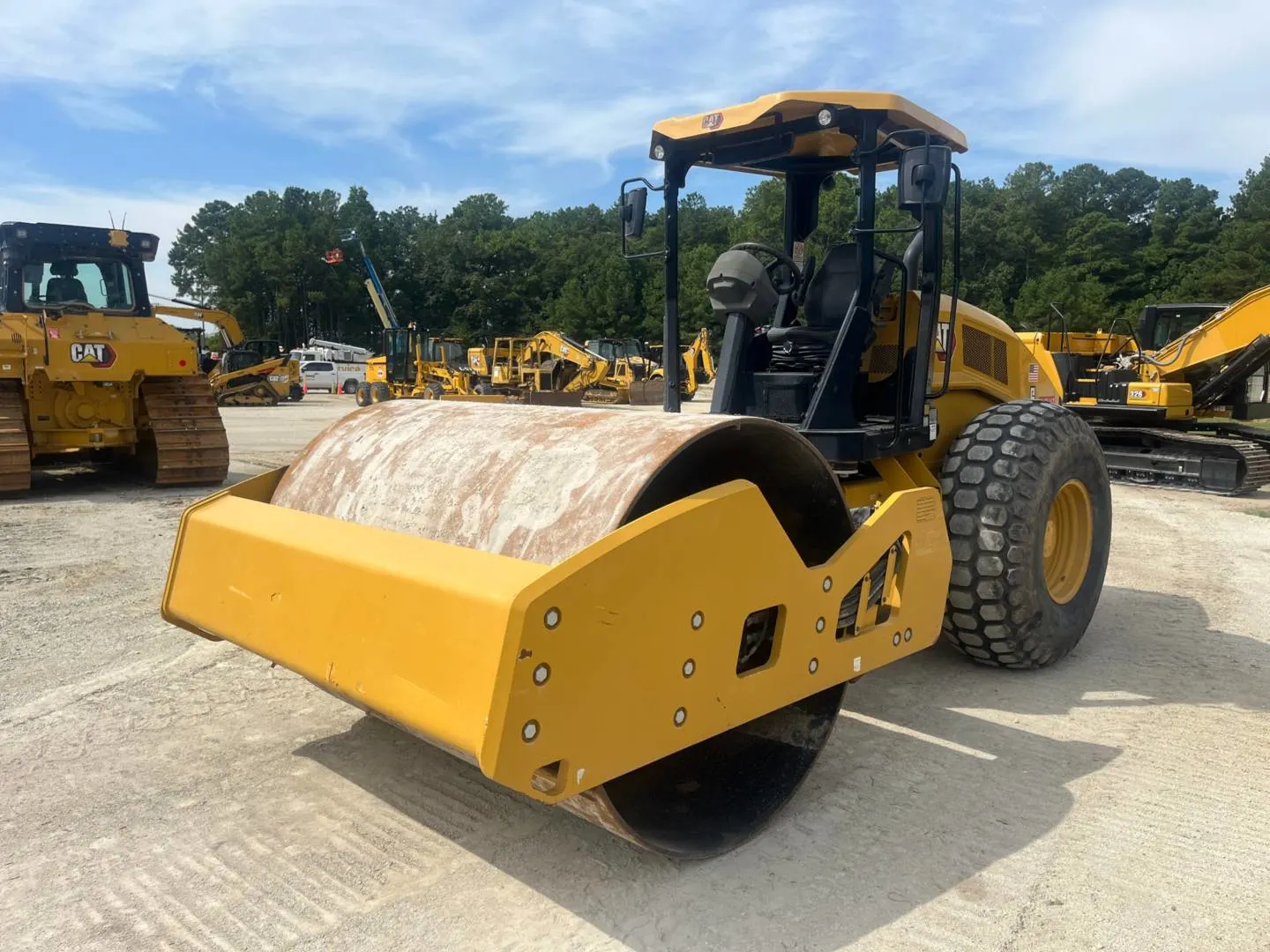 2022 Caterpillar CS11GC
