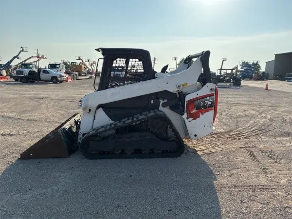2021 Bobcat T76