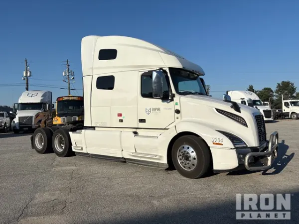 2022 Volvo VNL760