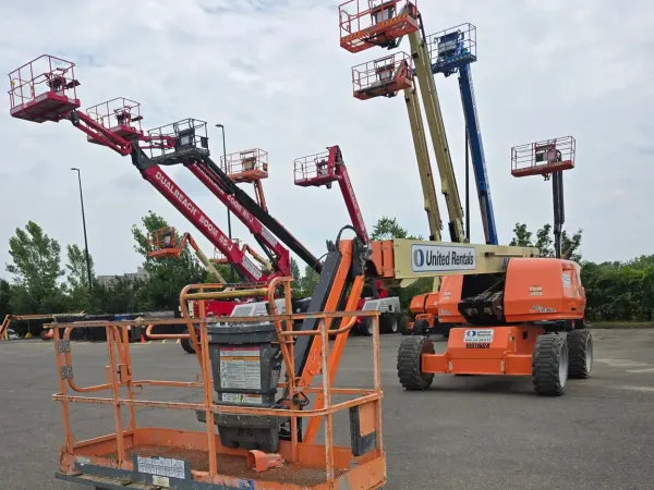 2018 JLG 660SJ