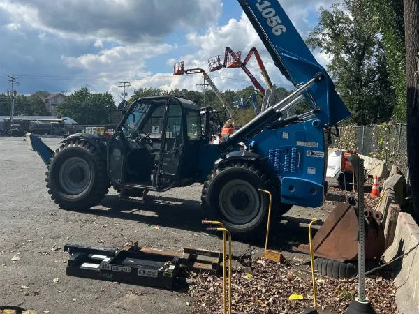 2017 Genie GTH-1056