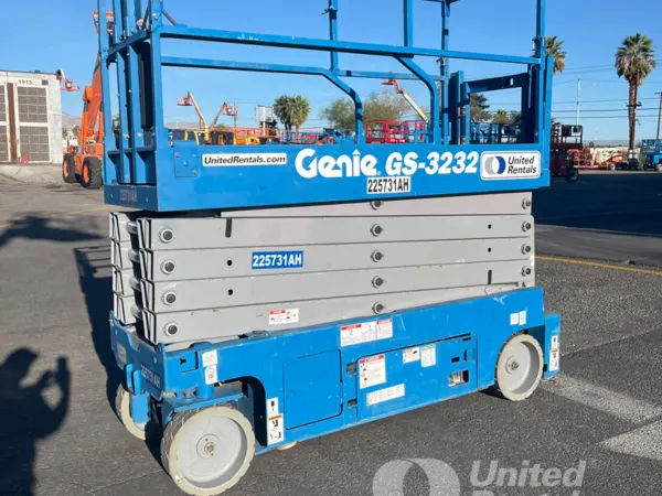2019 Genie GS-3232
