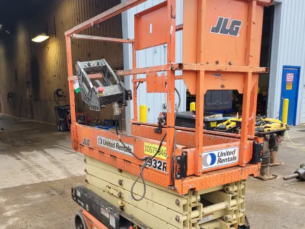 2017 JLG 1932R