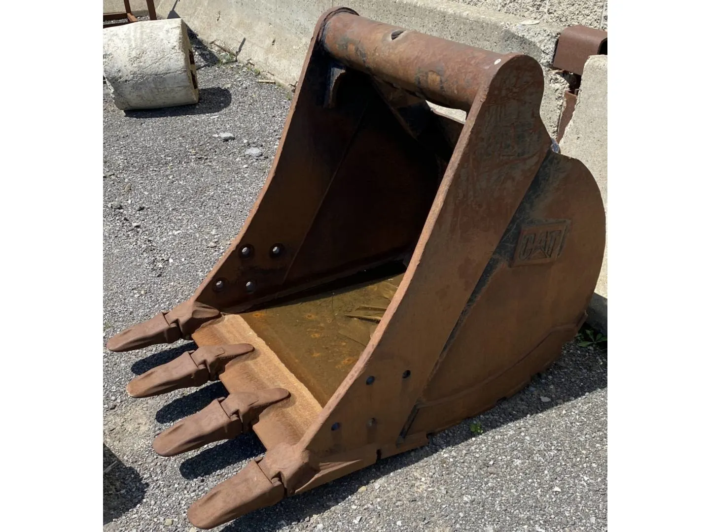 2017 Caterpillar M314F-M322F 36INCH HEAVY DUTY BUCKET