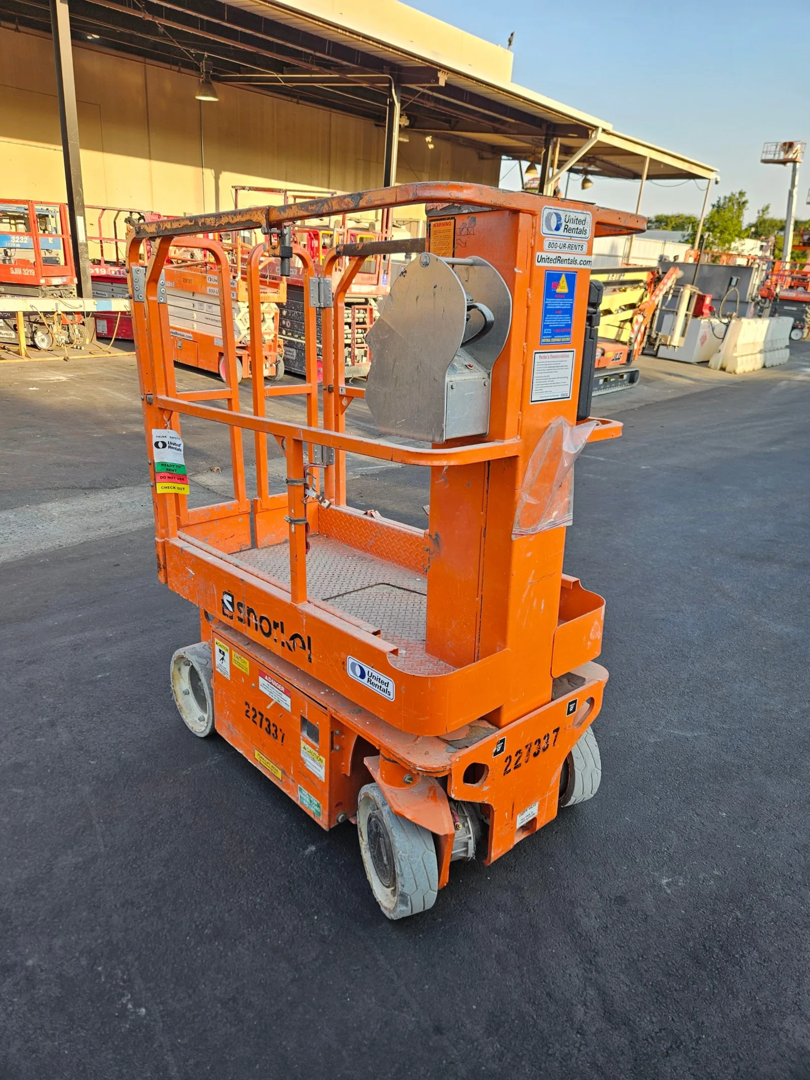 2019 Snorkel TM12E Self-Propelled One-Person
