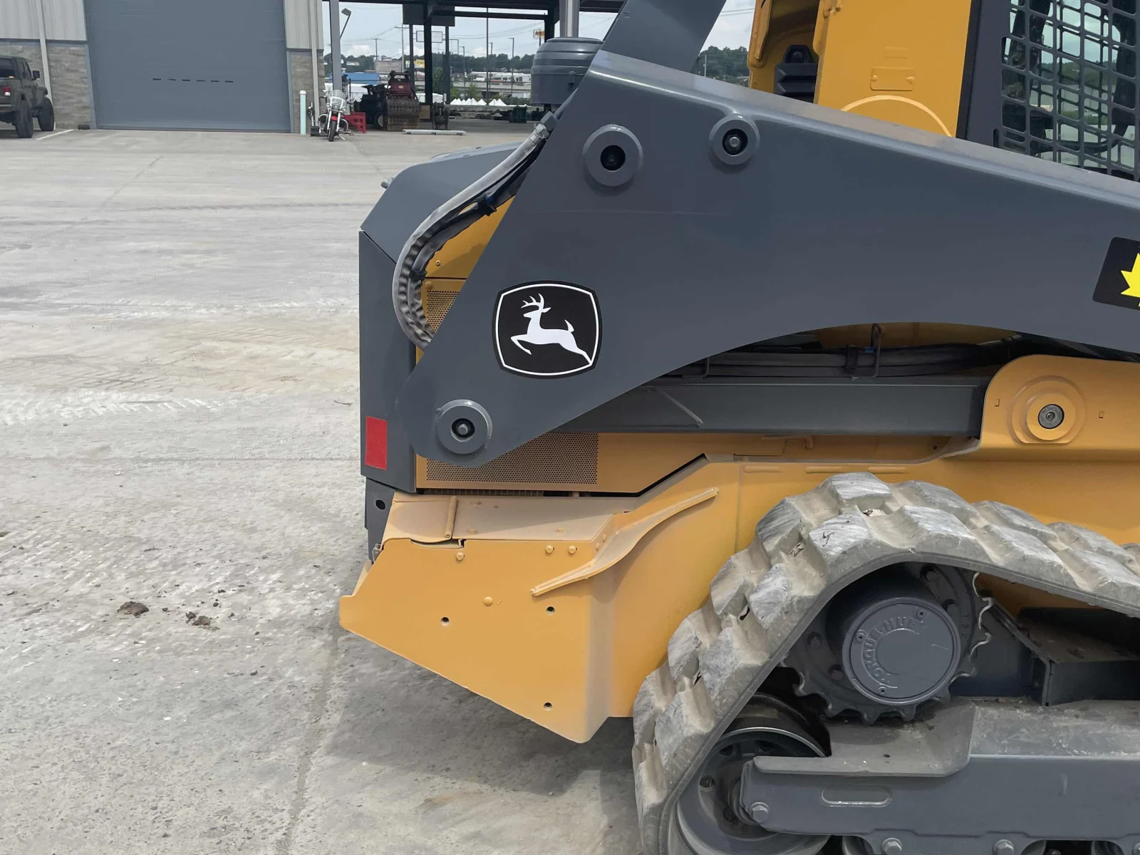 2021 John Deere 333G