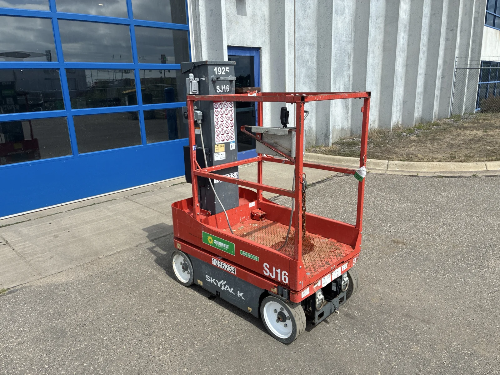 2017 Skyjack SJ16