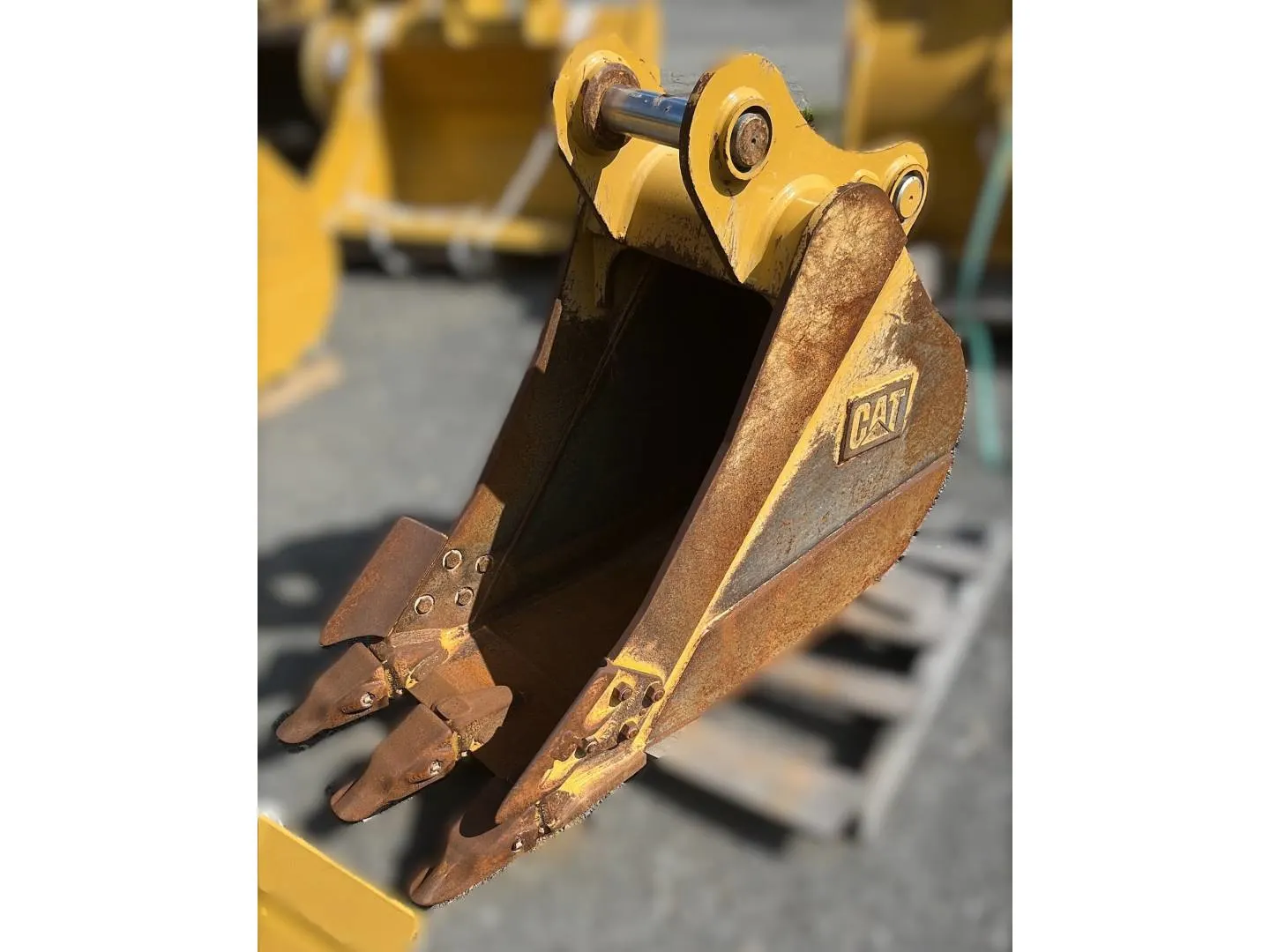 2023 Caterpillar 24" SD BUCKET .40YD3 PO