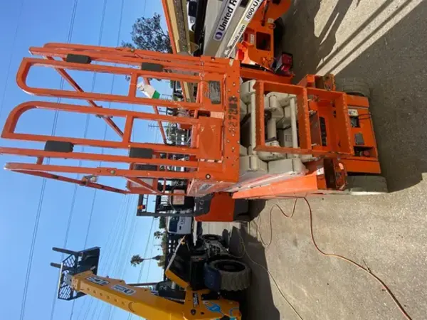 2019 Snorkel S3226E