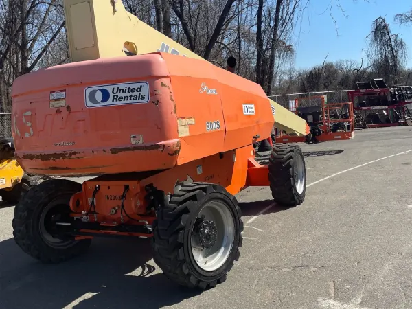 2016 JLG 800S