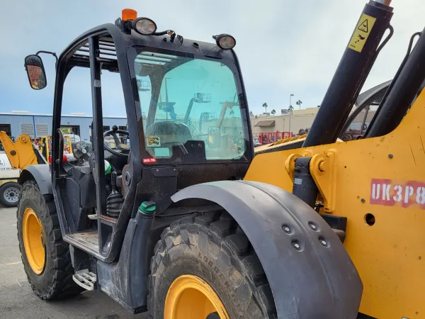 2019 JCB 512-56
