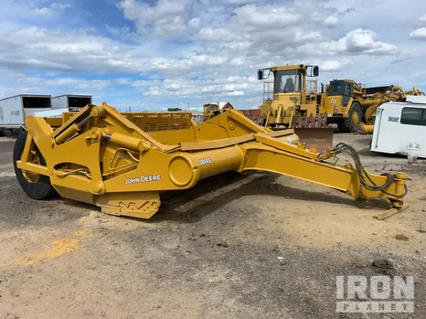 2005 John Deere 1814E