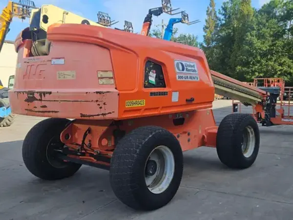 2017 JLG 600S