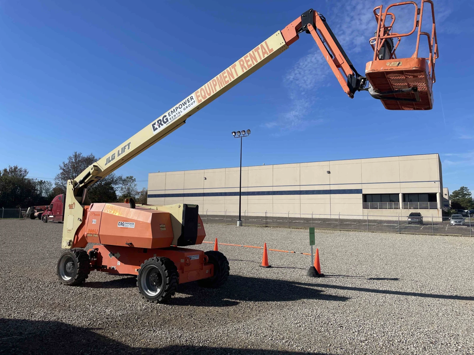 2015 JLG 800AJ
