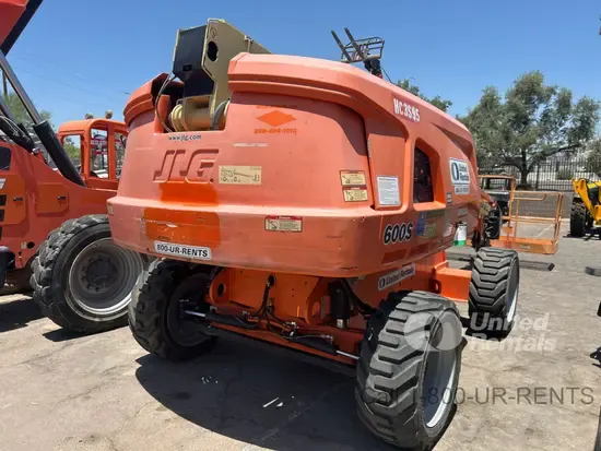 2018 JLG 600S