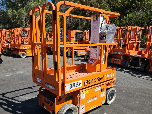 2021 Snorkel TM12E Self-Propelled One-Person