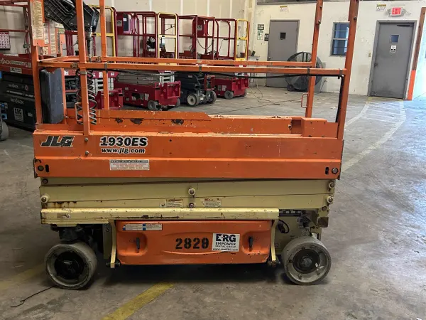 2016 JLG 1930ES