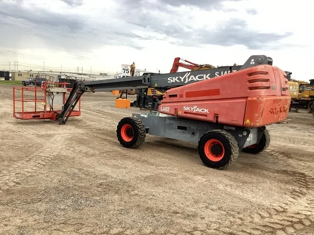 2017 Skyjack SJ45T